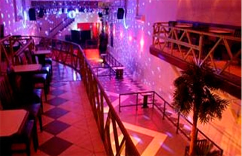 leo-carros-buffet-espaco-morena